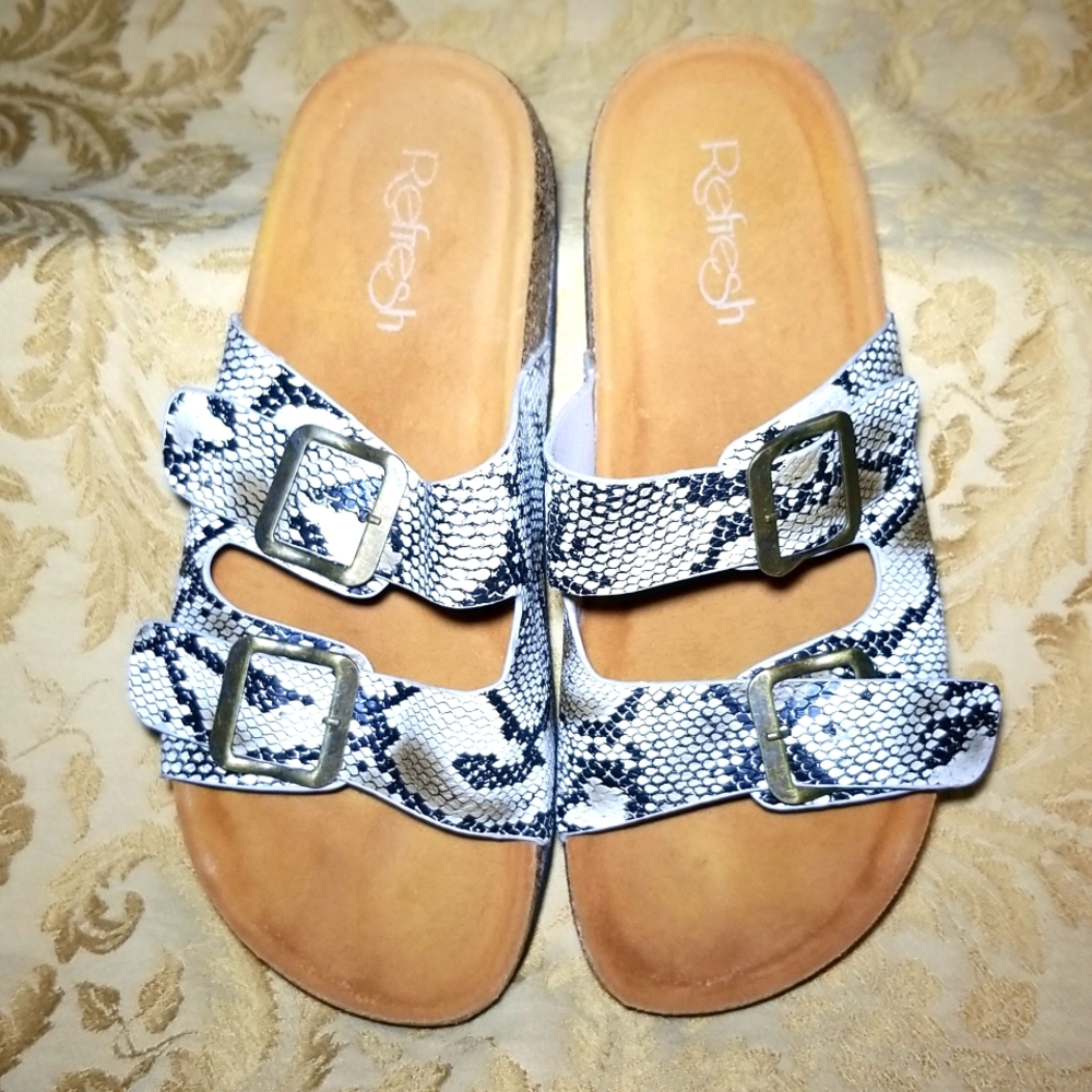 Snakeskin Print Comfort  contoured  sandals,womens size 6